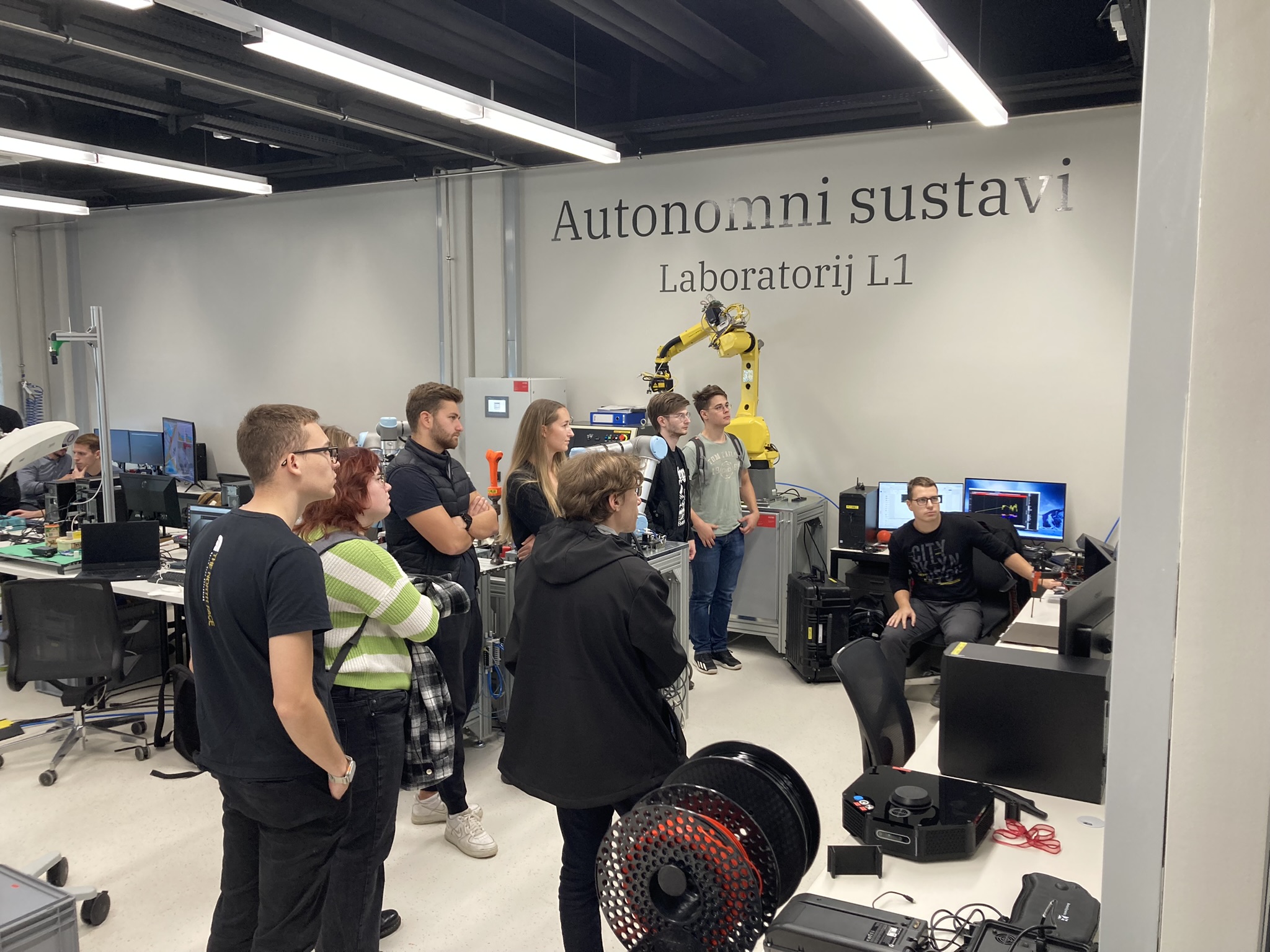 ROBOCAMP - Patrik Putanec